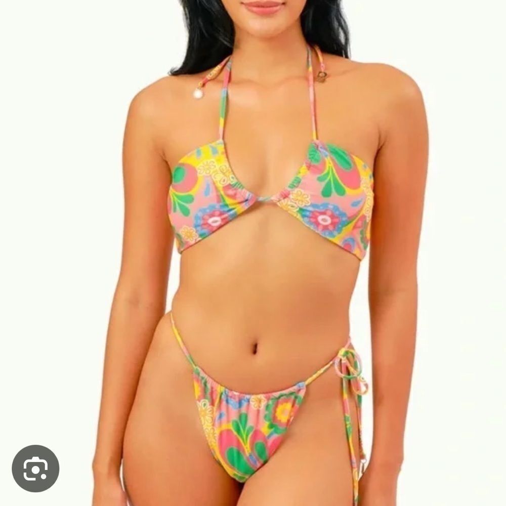 Blackbough Swim Floral Bikini Size M Groovy Garden Like New